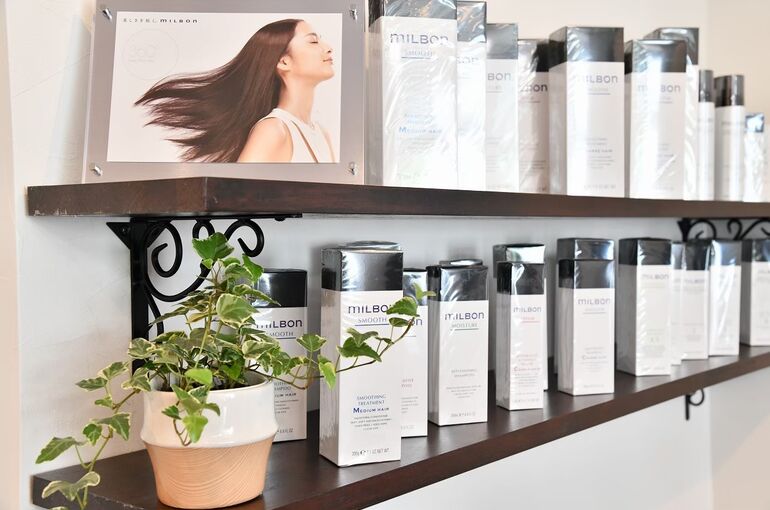 line_128432682375849